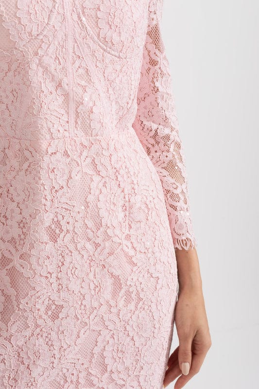 Elarisse | Elegant Lace Maxi Dress in Soft Pink